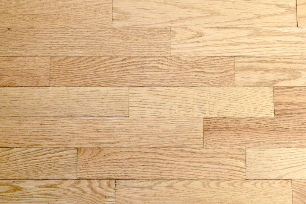Lames de parquet massif en chêne clair